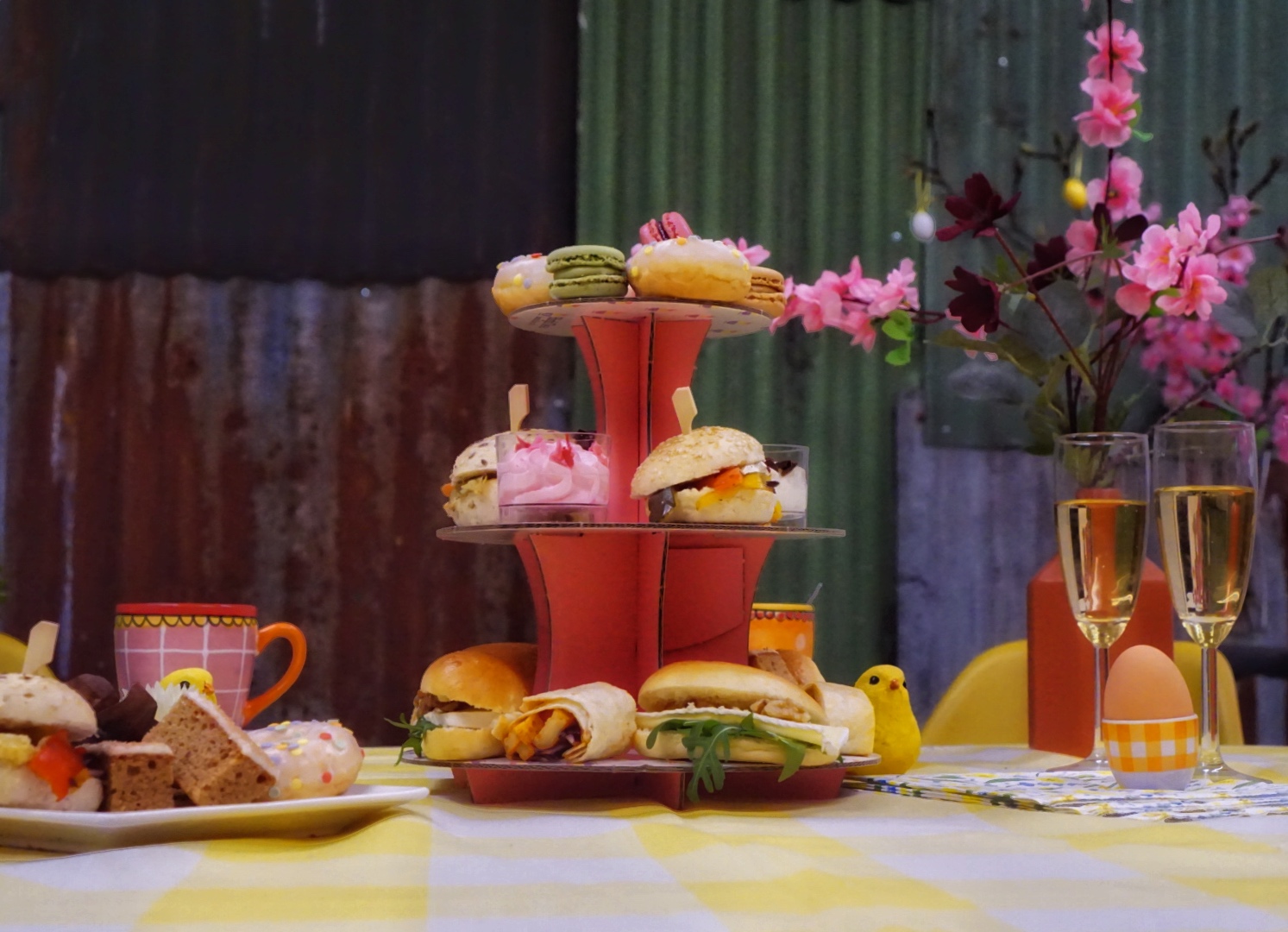 Paas High Tea